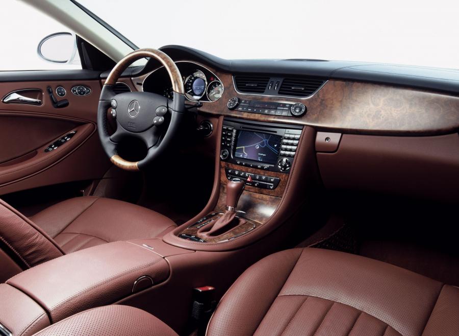  Mercedes-Benz CLS-Class 2005 года  (фото 137 из 343)